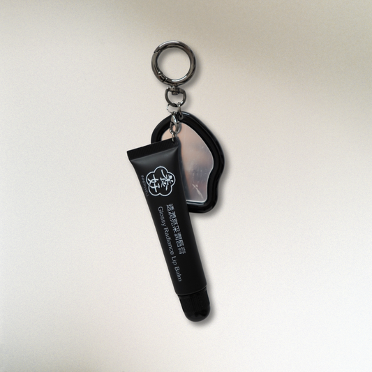 透潤亮采潤唇膏 15g｜草本潤澤 × 光采修護配方